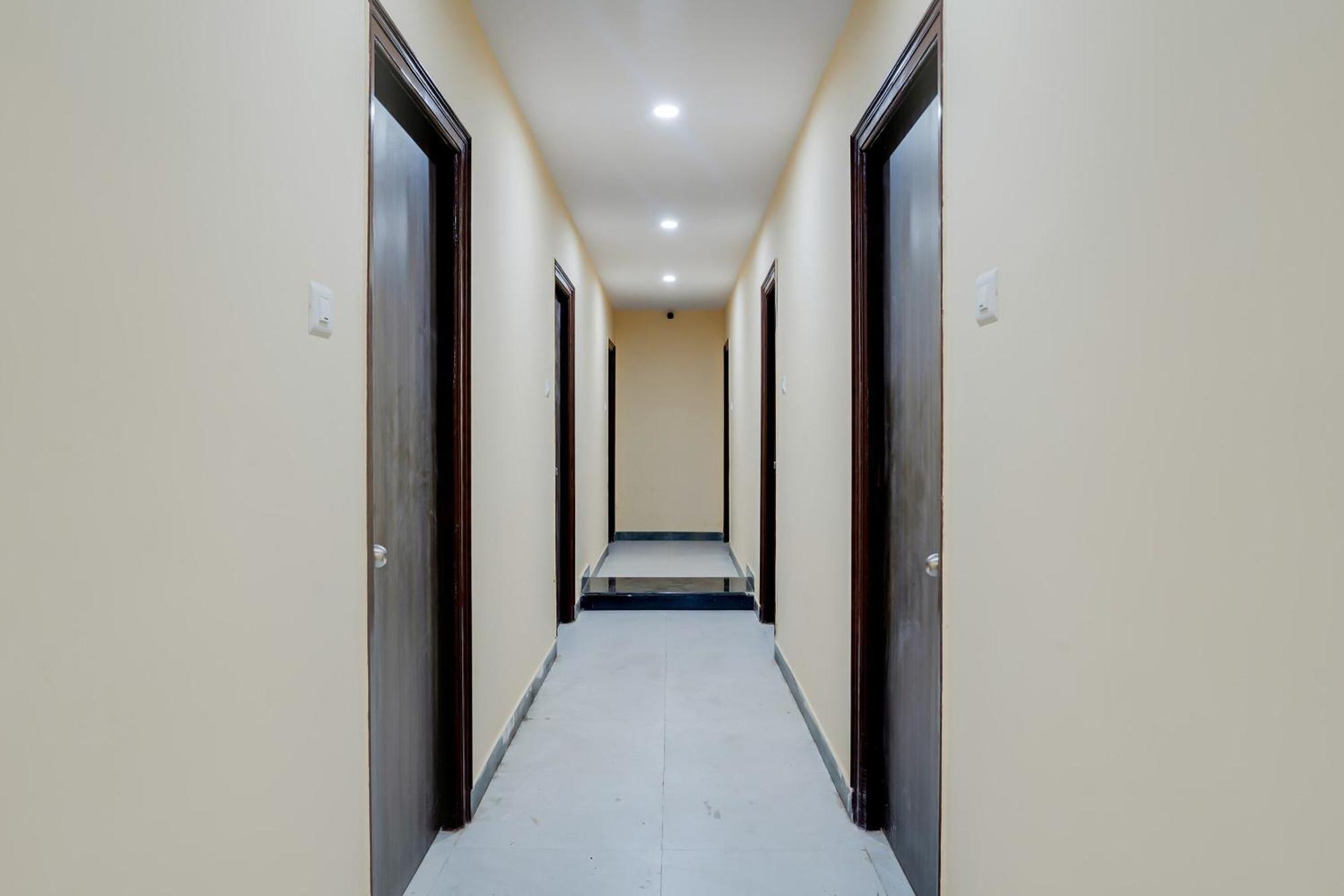 Hotel O Alekhya Residency Cafe Bahar Sururnagar Luaran gambar