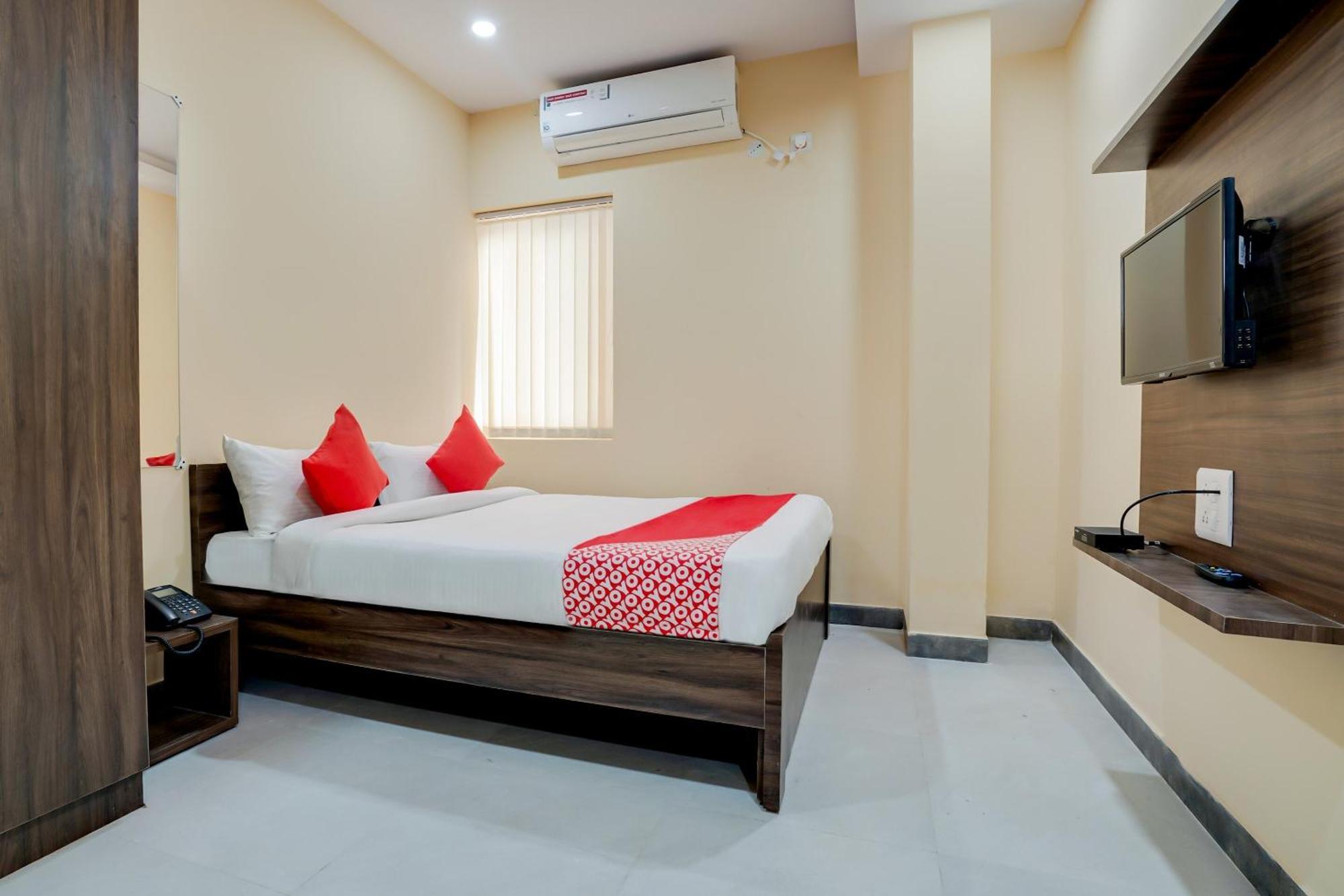Hotel O Alekhya Residency Cafe Bahar Sururnagar Luaran gambar